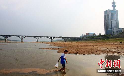 �潭��60����ͬ�����ˮλ