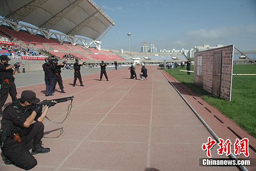 ����������жྯ����Ϸ��ִ�ͻ������2��