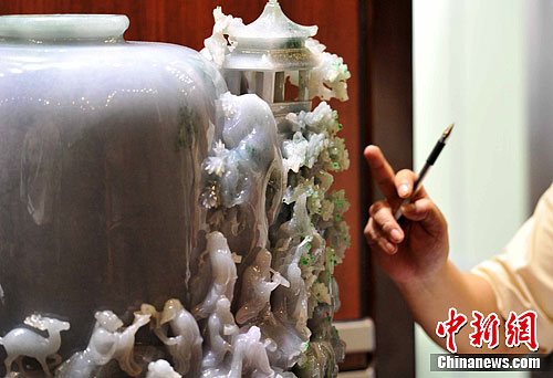 �׽���������ʦ��Ʒչ��Ļ��2��