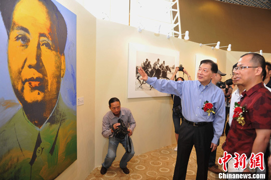 ӡ�Ừ���ڸ��ݾٰ���Ӱչ