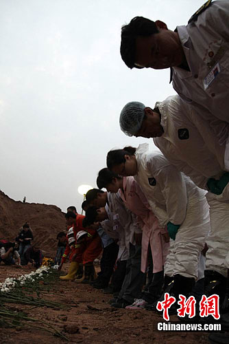 ����ɽ�廬���ֺ��ѾȽ�����Ԯ���ֳ�Ĭ����2��