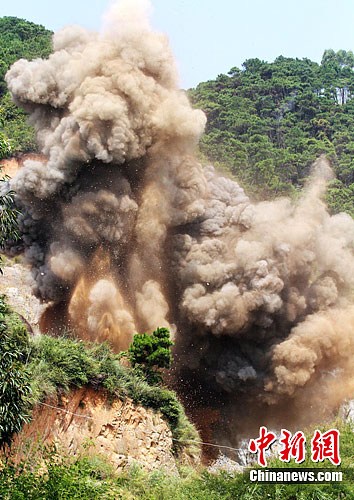 �������־����������ٴ�����ը��Ʒ