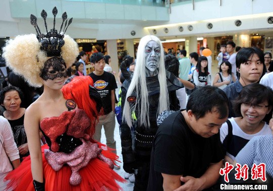 ��ʥ���ٽ��̼��뻩��ɥʬ����