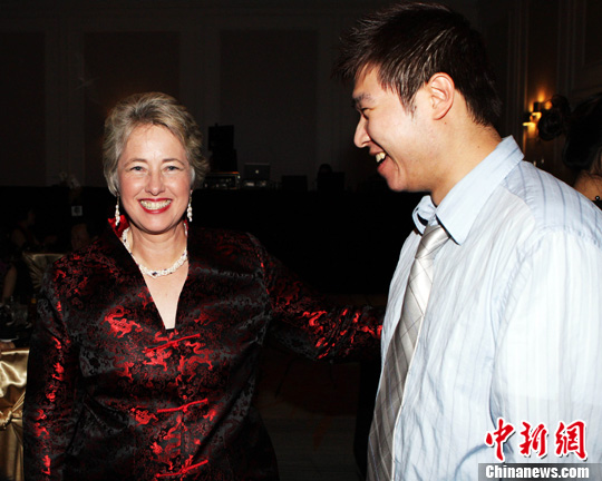 ����˿�������ٴε�ѡ��˹���г�