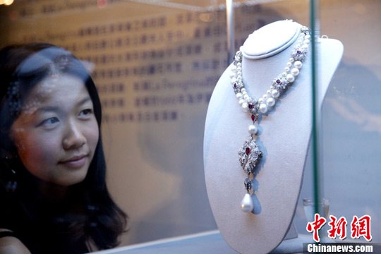 ���չ��������ɯ�ס�̩����ء�ϵ��