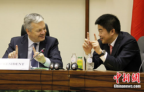 中国民营企业家聘请比利时外交大臣当顾问