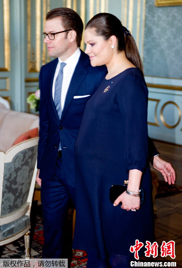 瑞典宣布女王储维多利亚诞下千金(2)