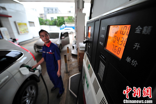 �й����ڳ�Ʒ�ͼ۸�16����ʱ���µ�