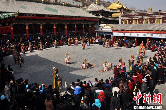 2月23日,藏传佛教格鲁派创始人宗喀巴大师的诞生地——青海省西宁市