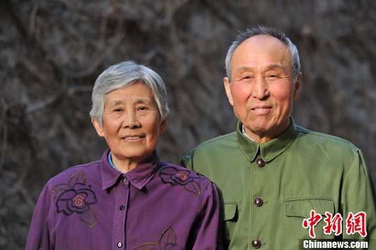 革命伉俪省吃俭用 100万毕生积蓄倾囊捐家乡