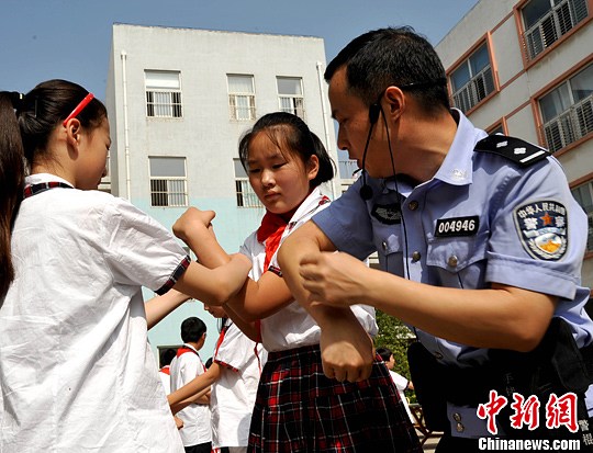 安徽小学生开设防身技能课