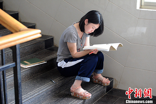 2013高考在即 长沙学子最后"冲刺"(3)