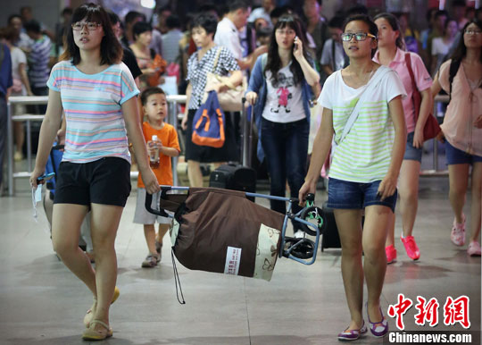 �й���·ӭ�����˿����߷�