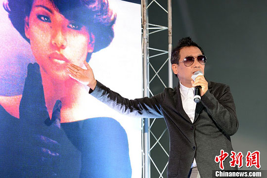 台湾音乐人杨立德苏州分享词作家的摄影世界