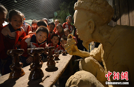 �ӱ�Сѧ���߽�����ݸ��ܷ�������