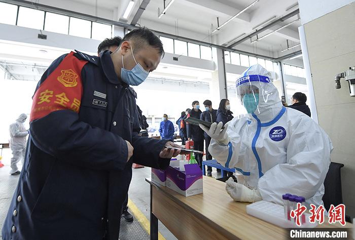 浙江杭州：对重点行业、重点人群开展高频度核酸检测