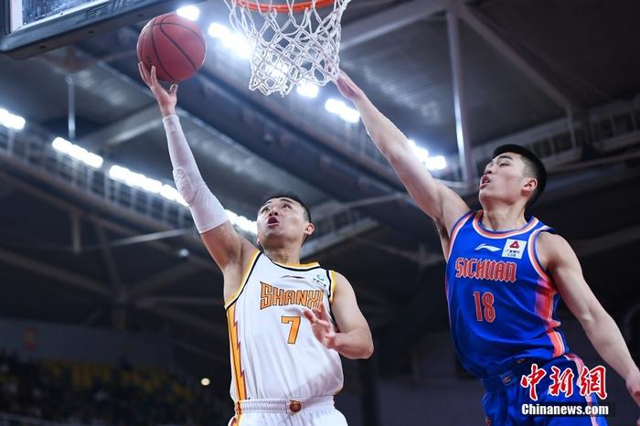 CBA常规赛：山西汾酒股份队128:111四川金荣实业队