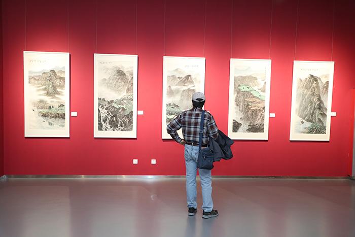 “水云乡—周志龙山水画作品展”在京举办