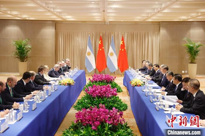 高清大图｜习近平会见阿根廷总统米莱