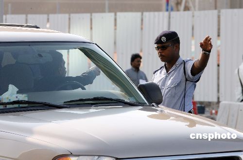 图卡塔尔警方封锁部分路段保证亚运顺利举行