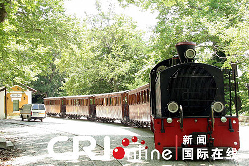 图:希腊"寿星级"蒸汽火车走过百年春秋