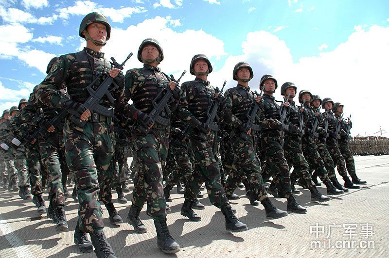和平使命中方参演陆军战斗群全部抵哈