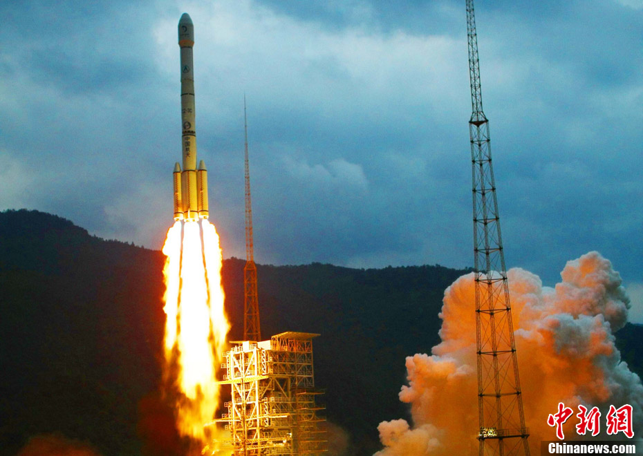 中国"嫦娥二号"卫星发射圆满成功