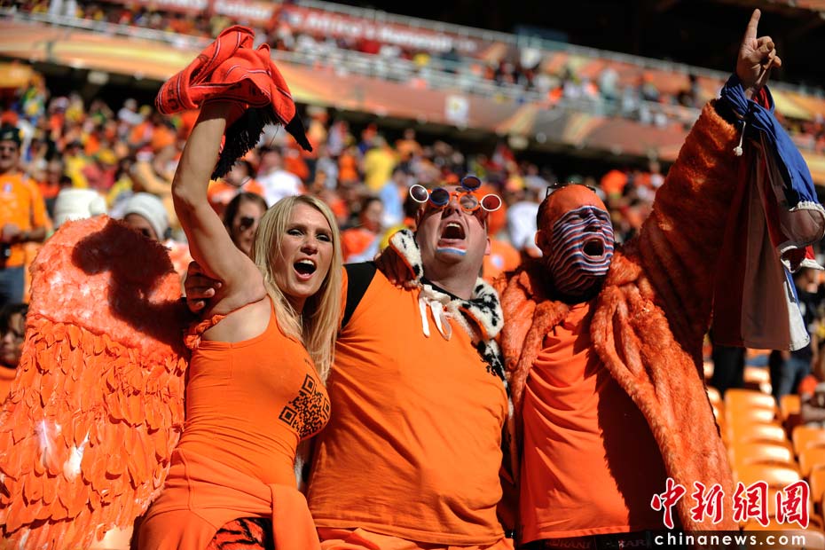 狼队大礼包|狼队凝聚力有多强？星源队先投，复星利用人脉拉票