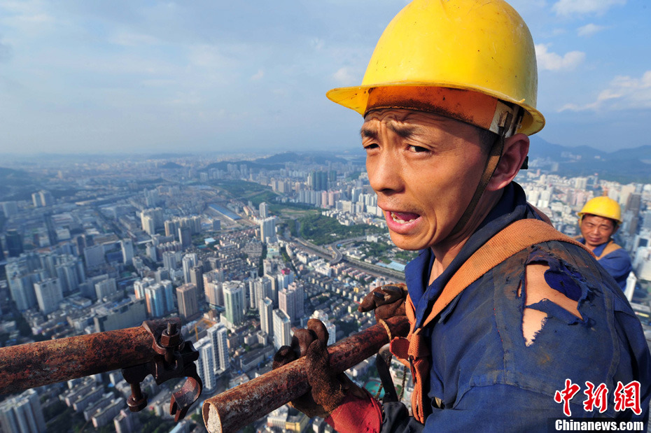 ���ڵ�һ��¥������