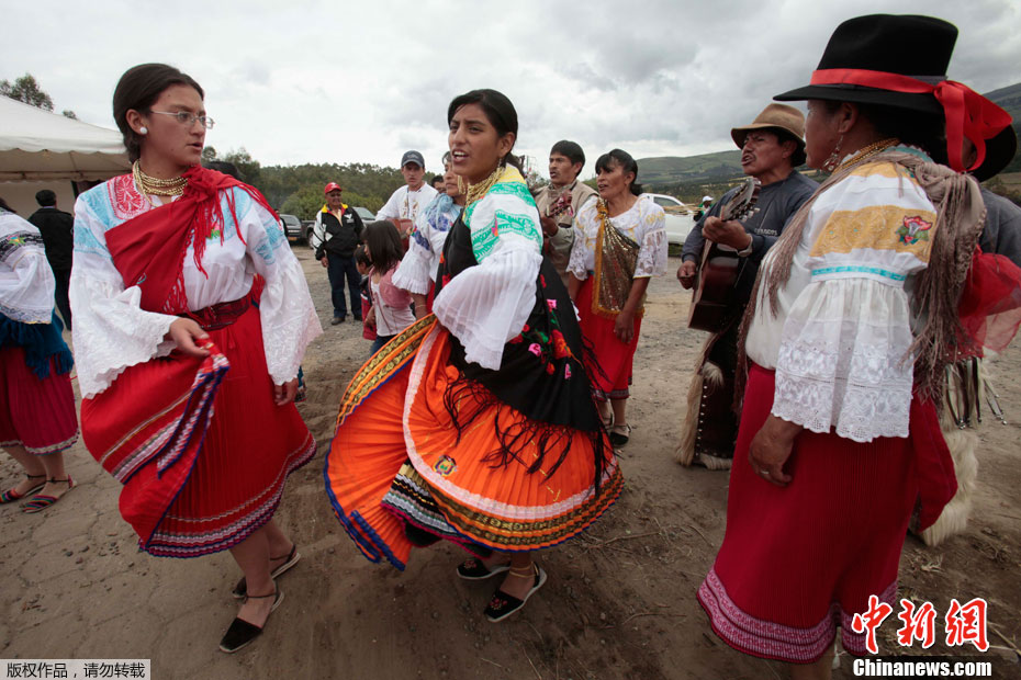 厄瓜多尔民众庆祝太阳节 (1/4)