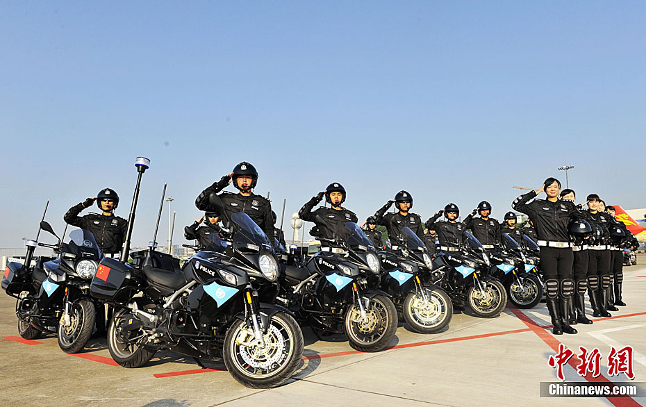 国宾护卫队亮相 -广州pvc护栏 -搜房博客