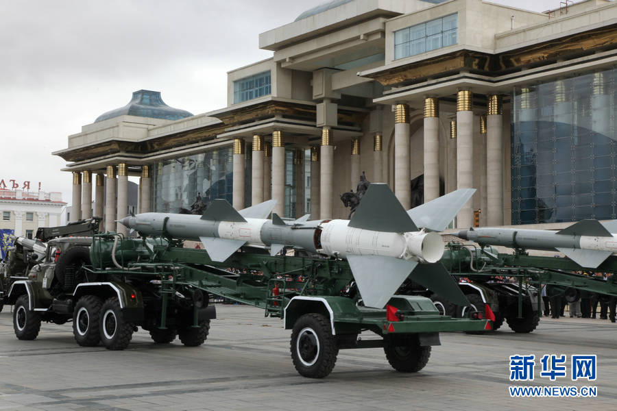 蒙古国举行隆重阅兵仪式 (5/7)