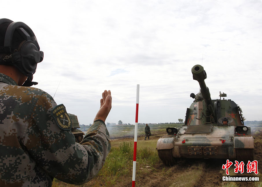 济南军区炮兵部队成建制实弹对抗比武落幕