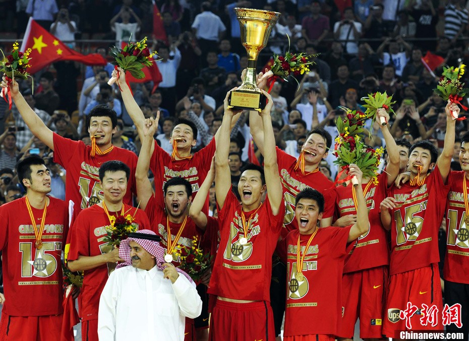 男篮亚锦赛中国队1分险胜约旦夺冠 (1/11)