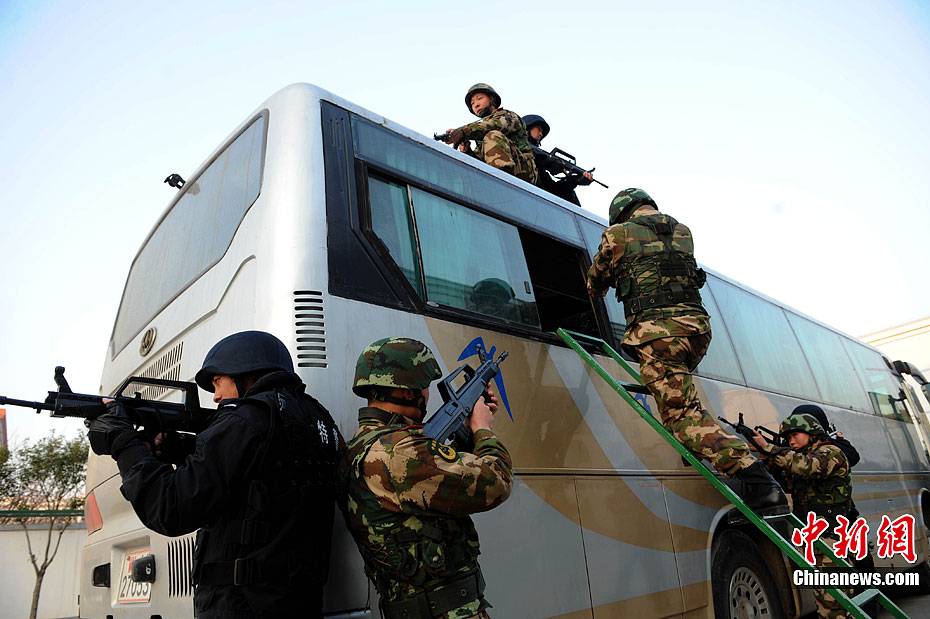 �������ݹ����侯���Ͼ��з���Ӧ������