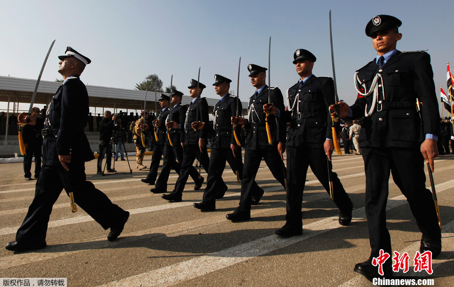 伊拉克举行阅兵式庆祝警察部队成立90周年
