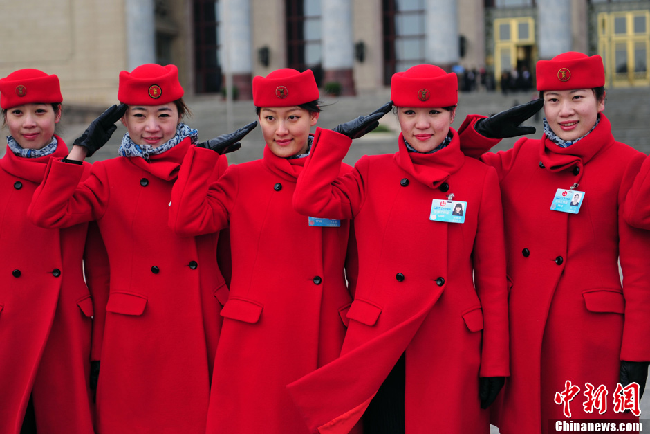 【图刊】两会"半边天"——礼仪小姐