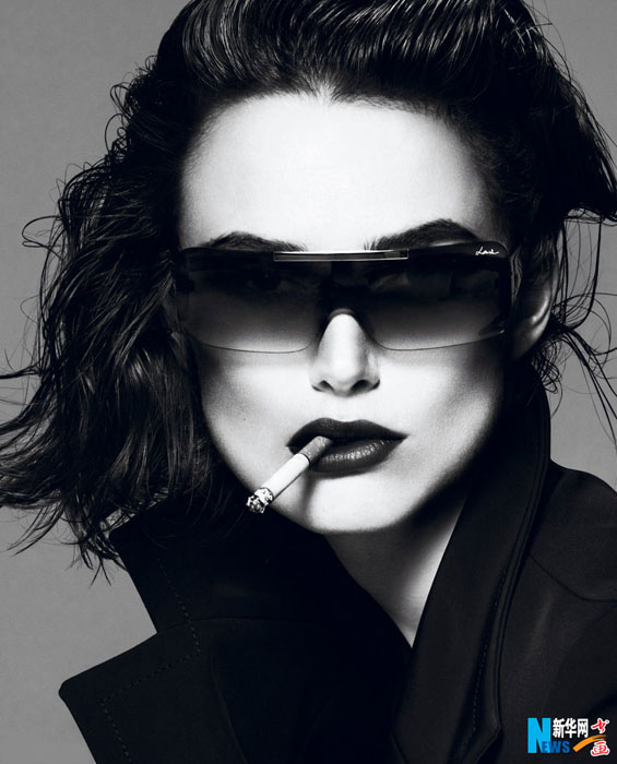 英女星凯拉·奈特莉红唇美艳写真 妖娆魅惑尽显