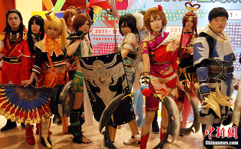 动漫嘉年华在上海欢乐谷掀真人秀狂潮