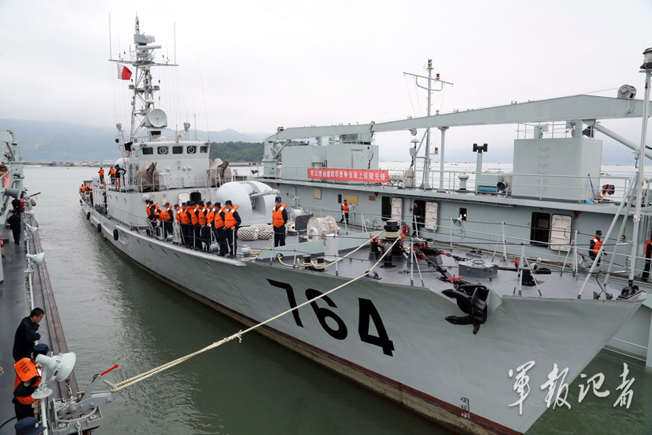东海舰队实战演练中填补海上应急抢修空白