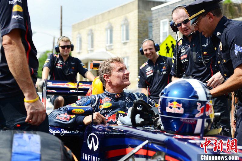 ���ع���ŦԼ��ͷF1�� ���커�ݰ���ʮ��