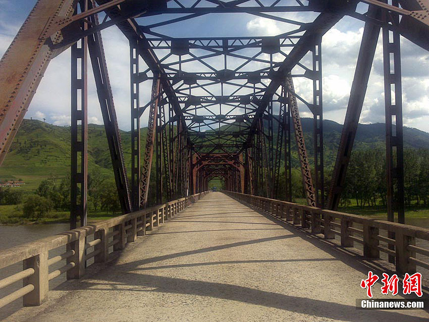 实拍中朝边境鸭绿江国境大桥66