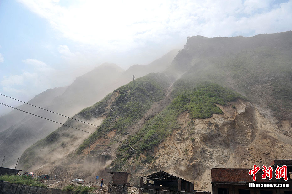 云南彝良地震灾区余震不断-中新网