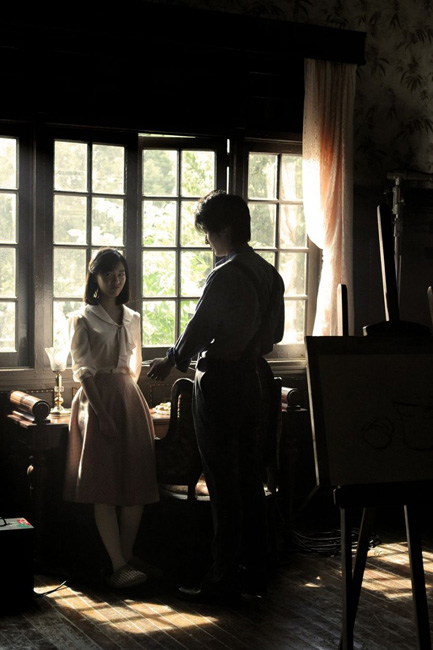 危险关系曝剧照王奕瑾窦骁两小无猜显青涩