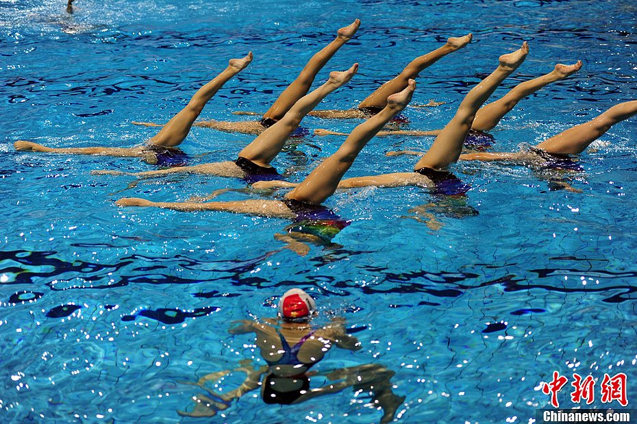 中国水上芭蕾之花绽放沈阳奥体中心