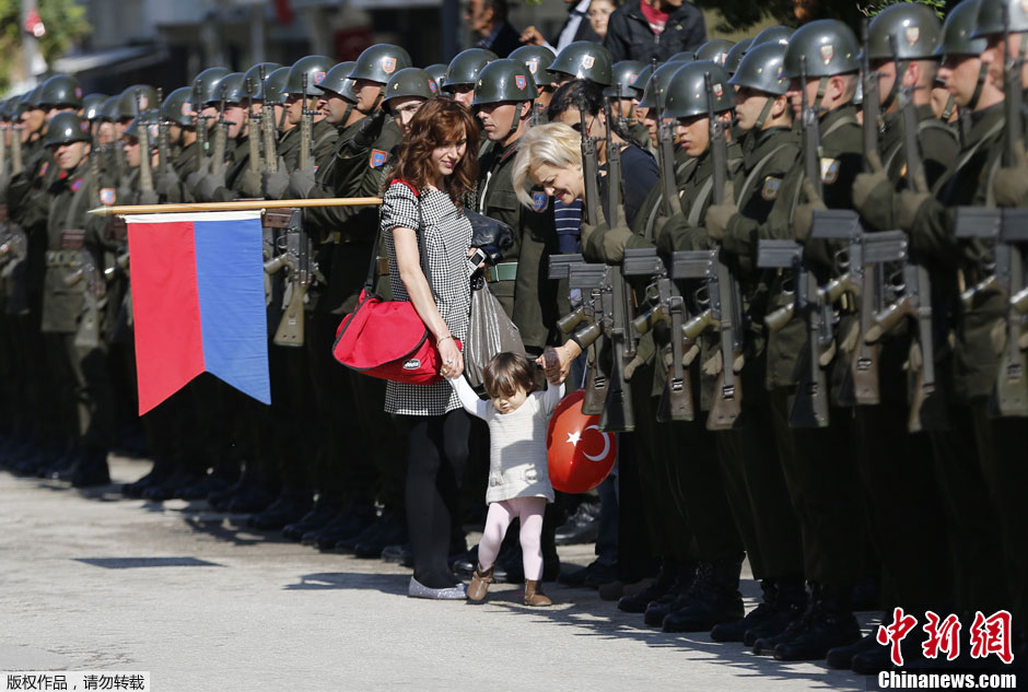土耳其举行国庆庆祝活动