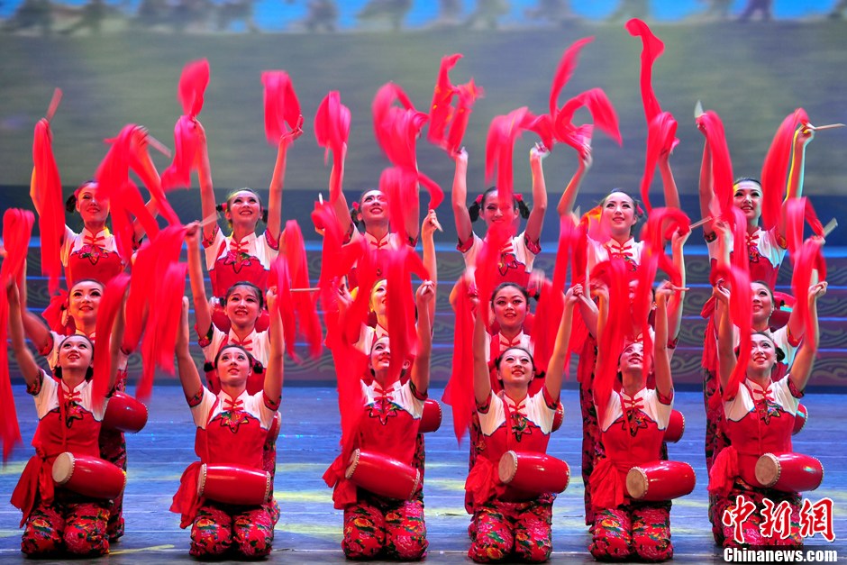 鼓声雷动光彩溢目 大型鼓舞乐《鼓舞中国》精彩上演