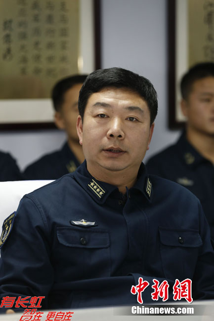 中国海军深圳舰舰长赵长胜