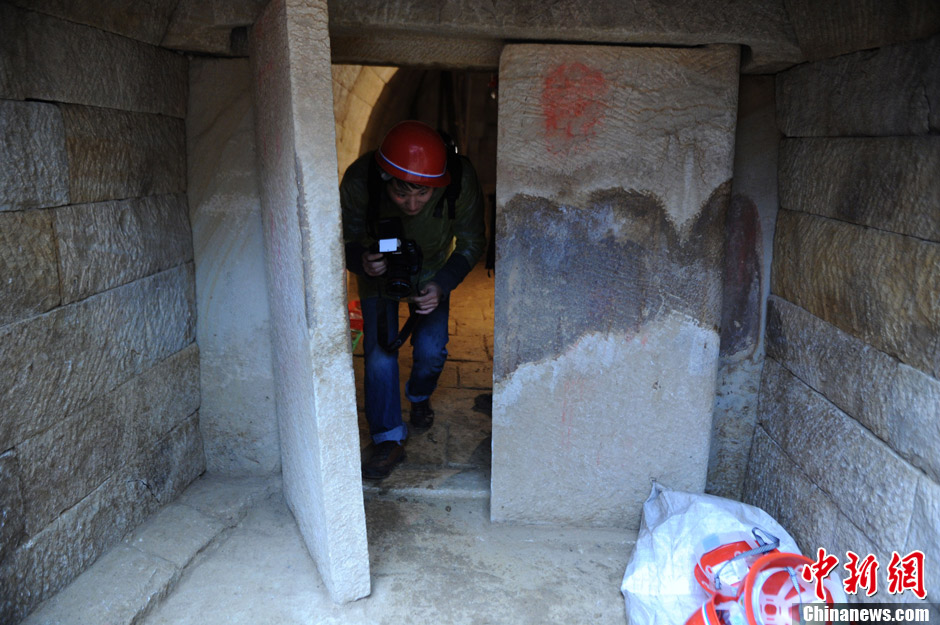 重庆发现渝东南最大汉代石室墓36