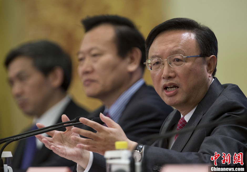 外交部部长杨洁篪答记者问
